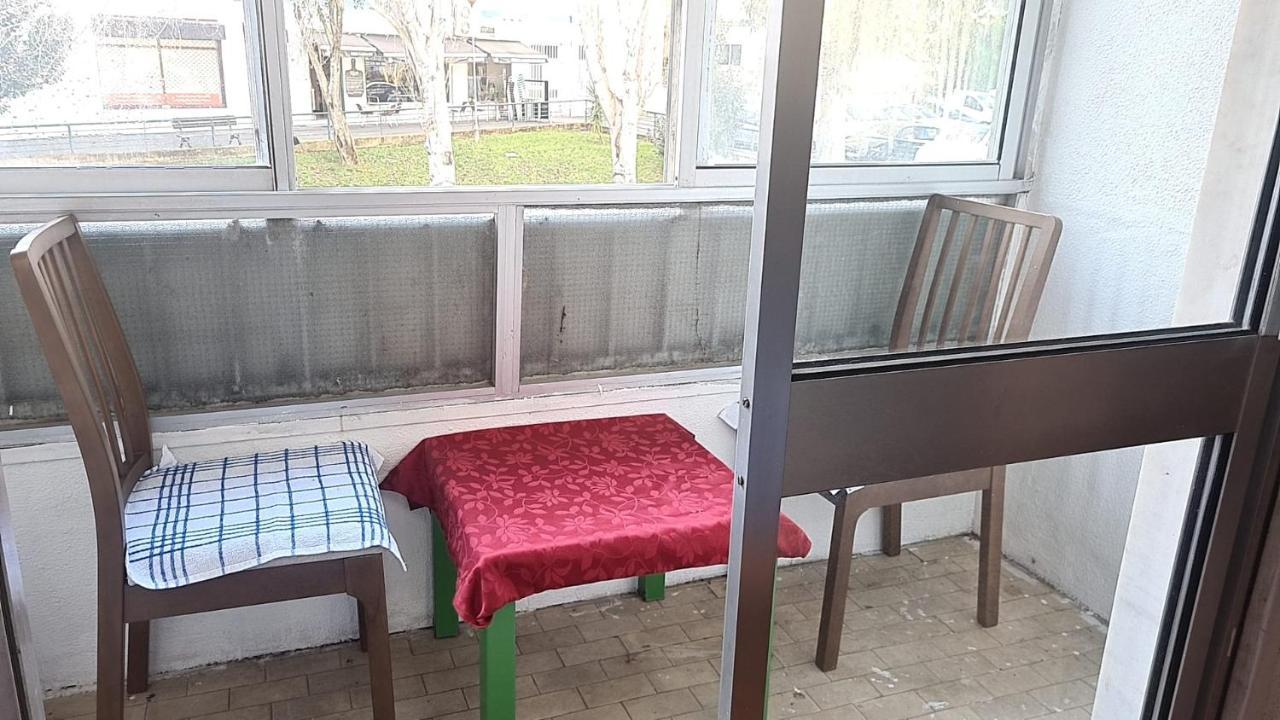 Lovely Room For Rent Odivelas  Bagian luar foto